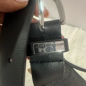Stone Mountain Accessories Black Leather Belt Bag